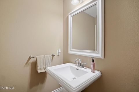 Tiny photo for 3307 Sterlingwood Lane, Perrysburg, OH 43551 (MLS # 10005926)