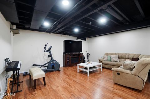 Tiny photo for 3307 Sterlingwood Lane, Perrysburg, OH 43551 (MLS # 10005926)