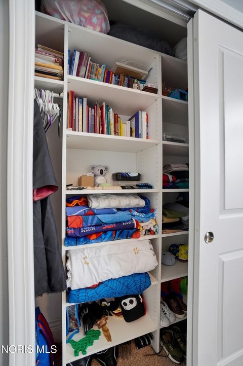 Tiny photo for 3307 Sterlingwood Lane, Perrysburg, OH 43551 (MLS # 10005926)