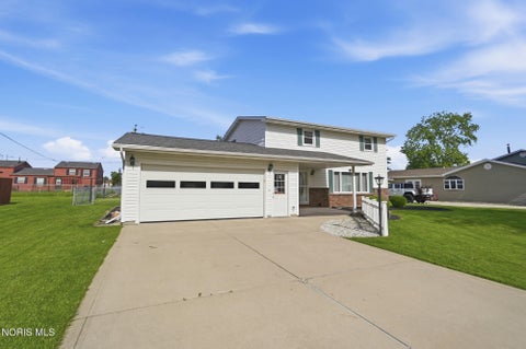 Tiny photo for 336 Wilson Street, Defiance, OH 43512 (MLS # 10009315)