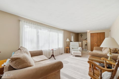 Tiny photo for 336 Wilson Street, Defiance, OH 43512 (MLS # 10009315)