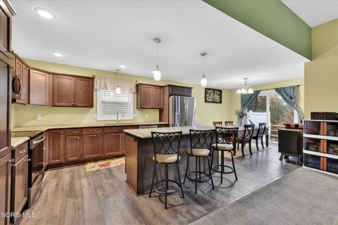 Tiny photo for 5925 Haefner Road, Toledo, OH 43615 (MLS # 10004334)