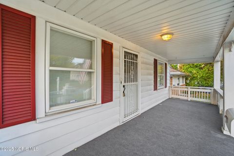 Tiny photo for 2437 Airport Highway, Toledo, OH 43609 (MLS # 10000442)