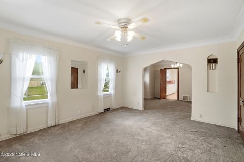 Tiny photo for 2437 Airport Highway, Toledo, OH 43609 (MLS # 10000442)