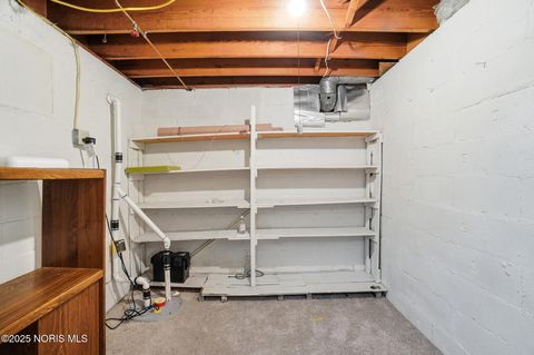 Tiny photo for 2437 Airport Highway, Toledo, OH 43609 (MLS # 10000442)