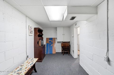 Tiny photo for 2437 Airport Highway, Toledo, OH 43609 (MLS # 10000442)