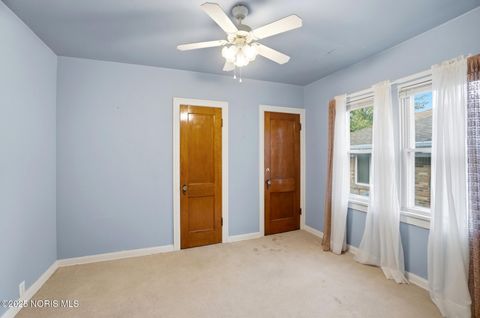 Tiny photo for 2437 Airport Highway, Toledo, OH 43609 (MLS # 10000442)