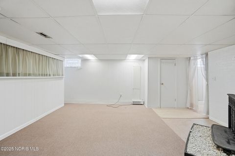 Tiny photo for 2437 Airport Highway, Toledo, OH 43609 (MLS # 10000442)