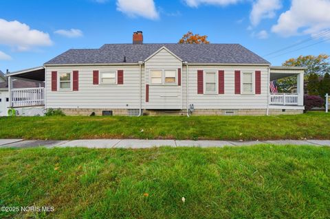 Tiny photo for 2437 Airport Highway, Toledo, OH 43609 (MLS # 10000442)