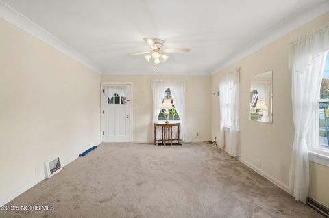 Tiny photo for 2437 Airport Highway, Toledo, OH 43609 (MLS # 10000442)