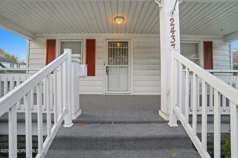 Tiny photo for 2437 Airport Highway, Toledo, OH 43609 (MLS # 10000442)