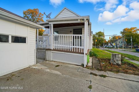 Tiny photo for 2437 Airport Highway, Toledo, OH 43609 (MLS # 10000442)