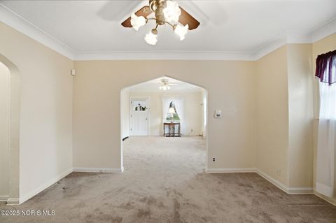 Tiny photo for 2437 Airport Highway, Toledo, OH 43609 (MLS # 10000442)