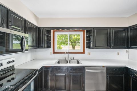 Tiny photo for 3491 County Road J, Swanton, OH 43558 (MLS # 10008831)