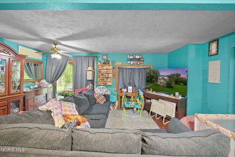 Tiny photo for 123 Arch Street, Toledo, OH 43605 (MLS # 10013192)