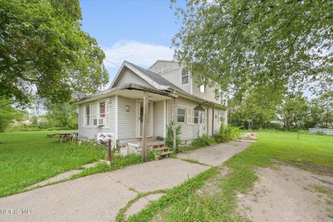 Tiny photo for 123 Arch Street, Toledo, OH 43605 (MLS # 10013192)