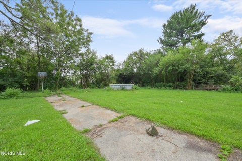 Tiny photo for 123 Arch Street, Toledo, OH 43605 (MLS # 10013192)