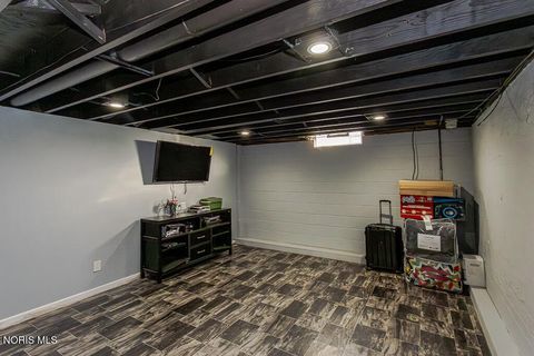 Tiny photo for 2133 Westedge Drive, Toledo, OH 43614 (MLS # 10005355)