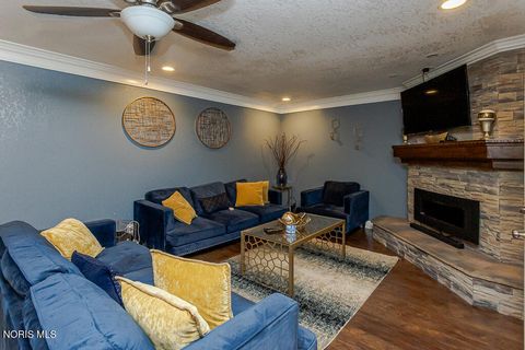 Tiny photo for 2133 Westedge Drive, Toledo, OH 43614 (MLS # 10005355)