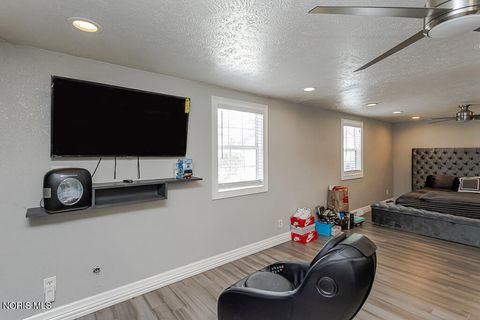 Tiny photo for 2133 Westedge Drive, Toledo, OH 43614 (MLS # 10005355)