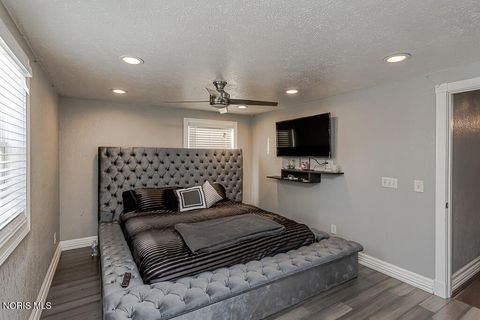 Tiny photo for 2133 Westedge Drive, Toledo, OH 43614 (MLS # 10005355)