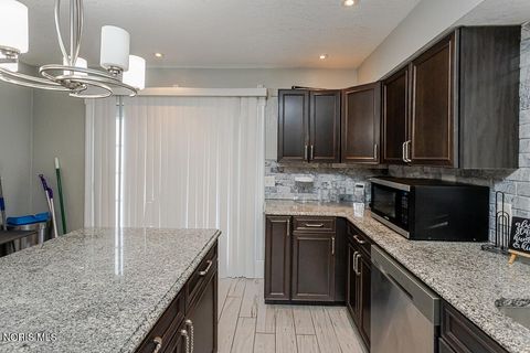 Tiny photo for 2133 Westedge Drive, Toledo, OH 43614 (MLS # 10005355)