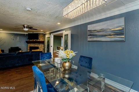 Tiny photo for 2133 Westedge Drive, Toledo, OH 43614 (MLS # 10005355)