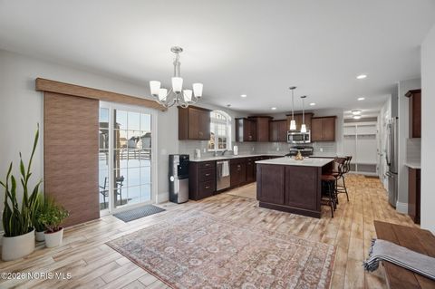 Tiny photo for 103 Barton Creek Drive, Perrysburg, OH 43551 (MLS # 10003948)