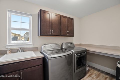 Tiny photo for 103 Barton Creek Drive, Perrysburg, OH 43551 (MLS # 10003948)