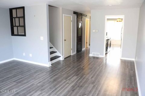 Tiny photo for 5212 Regency Drive #C, Toledo, OH 43615 (MLS # 10005486)