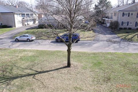 Tiny photo for 5212 Regency Drive #C, Toledo, OH 43615 (MLS # 10005486)