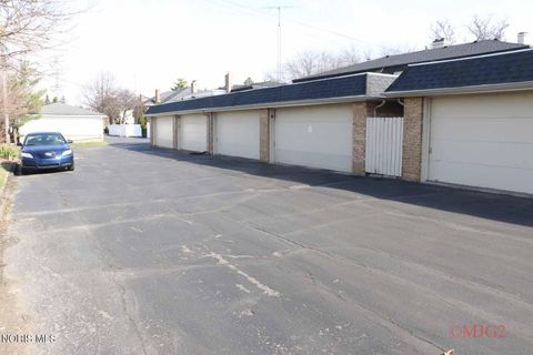 Tiny photo for 5212 Regency Drive #C, Toledo, OH 43615 (MLS # 10005486)