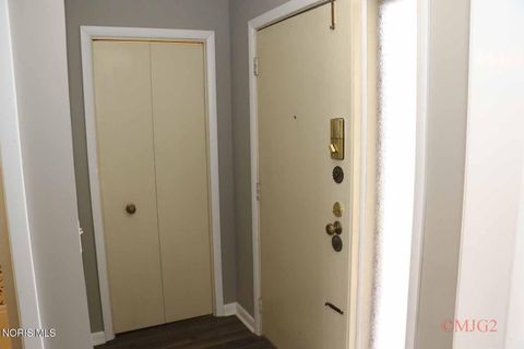 Tiny photo for 5212 Regency Drive #C, Toledo, OH 43615 (MLS # 10005486)