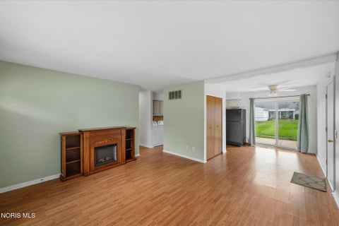 Tiny photo for 1736 Parkway Drive #North, Maumee, OH 43537 (MLS # 10013424)