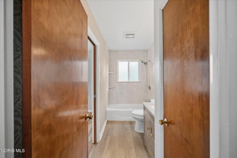 Tiny photo for 1736 Parkway Drive #North, Maumee, OH 43537 (MLS # 10013424)
