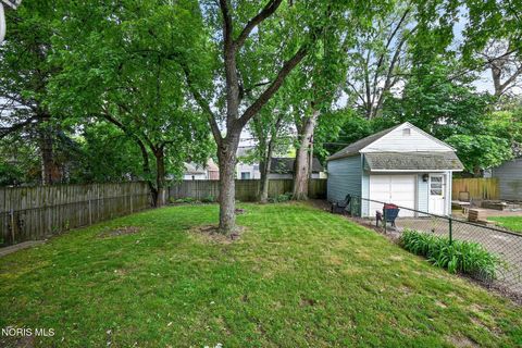 Tiny photo for 2235 Charlestown Avenue, Toledo, OH 43613 (MLS # 10009301)