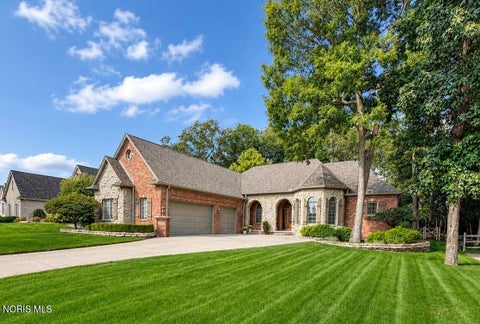 Photo of 7842 Windsor Wood Court, Maumee, OH 43537 (MLS # 10012629)