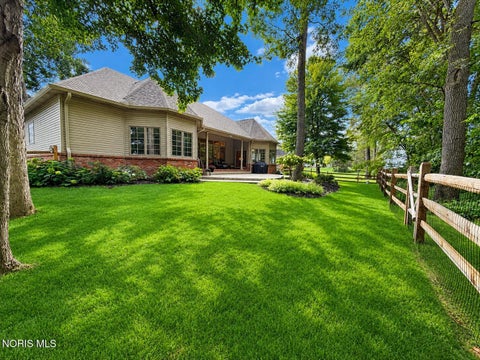 Tiny photo for 7842 Windsor Wood Court, Maumee, OH 43537 (MLS # 10012629)