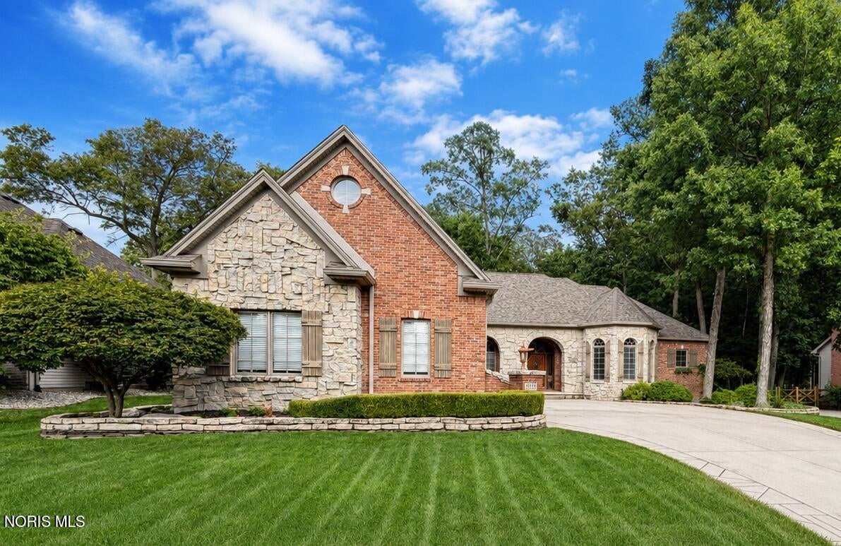7842 Windsor Wood Court