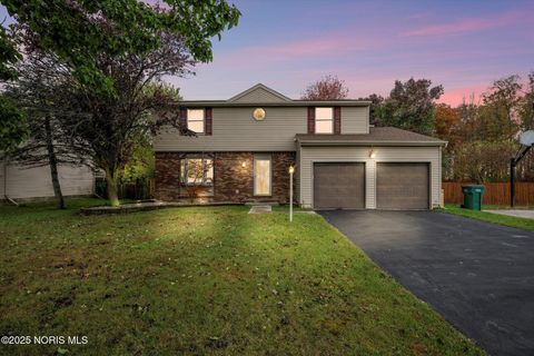 Photo of 2504 Eden East Drive, Northwood, OH 43619 (MLS # 10000955)