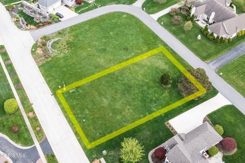 Photo of 3312 Riverwood Court, Perrysburg, OH 43551 (MLS # 10006585)