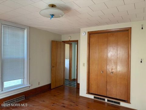 Tiny photo for 212 S Lawn Avenue, Bluffton, OH 45817 (MLS # 10000246)