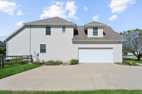 Tiny photo for 2334 Sunflower Court, Perrysburg, OH 43551 (MLS # 10012663)
