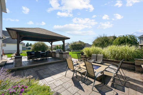 Tiny photo for 2334 Sunflower Court, Perrysburg, OH 43551 (MLS # 10012663)