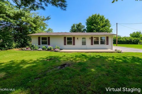 Photo of 10036 Township Road 94, Findlay, OH 45840 (MLS # 10007505)