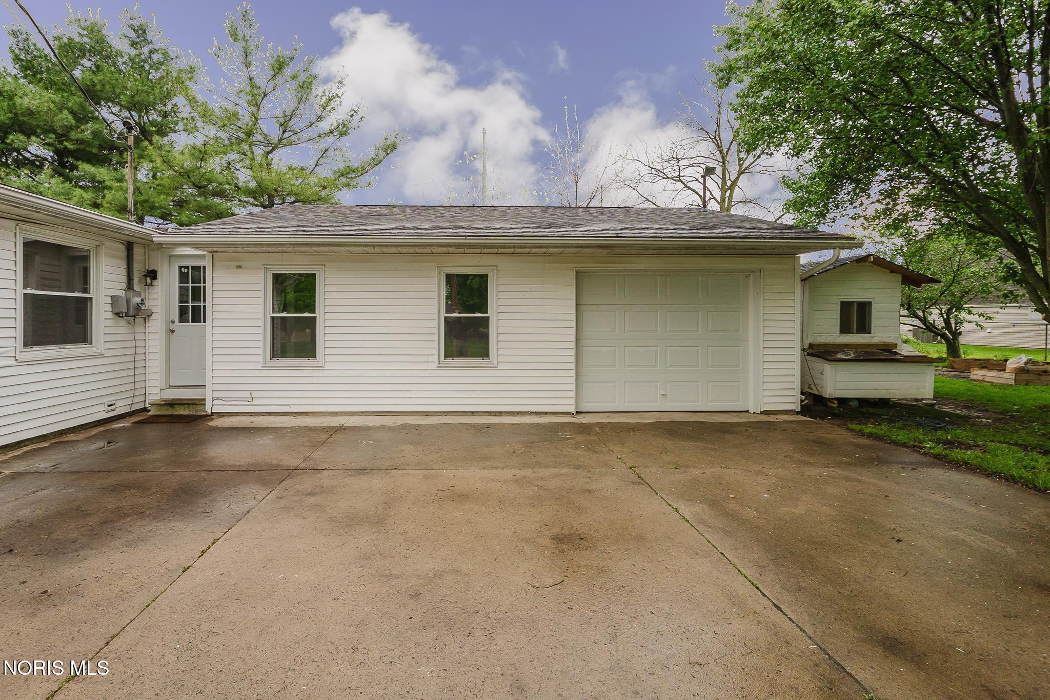 10036 Township Road 94