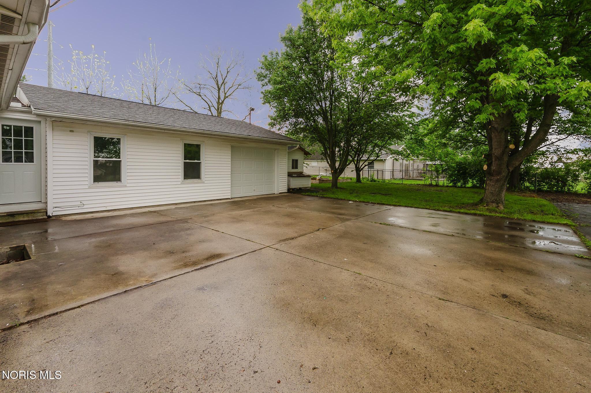 10036 Township Road 94