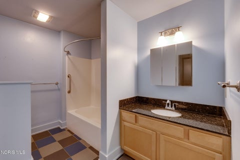 Tiny photo for 44 S Saint Clair Street #Apt 1, Toledo, OH 43604 (MLS # 10013026)