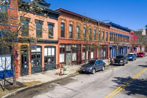 Photo of 44 S Saint Clair Street #Apt 1, Toledo, OH 43604 (MLS # 10013026)