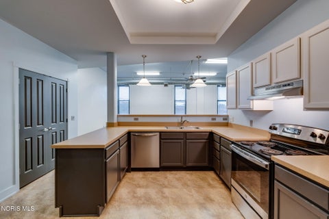 Tiny photo for 44 S Saint Clair Street #Apt 1, Toledo, OH 43604 (MLS # 10013026)